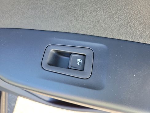 New 2026 Volkswagen Taos S FWD image 9