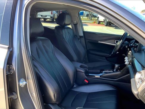 Used 2024 Acura Integra image 9