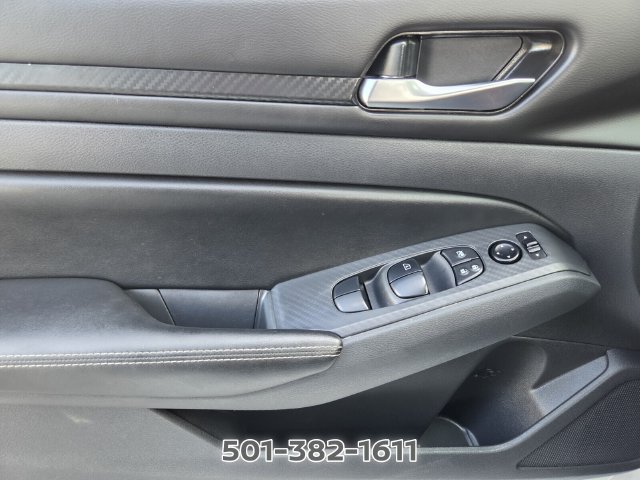 Used 2024 Nissan Altima 2.5 SV FWD image 31
