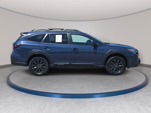 Used 2023 Subaru Outback Onyx Edition AWD/4WD image 4