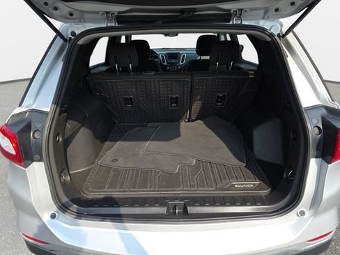 Used 2019 Chevrolet Equinox LT w/ LPO, Floor Liner Package FWD image 10