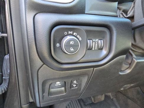 Used 2022 RAM 1500 Laramie AWD/4WD image 24