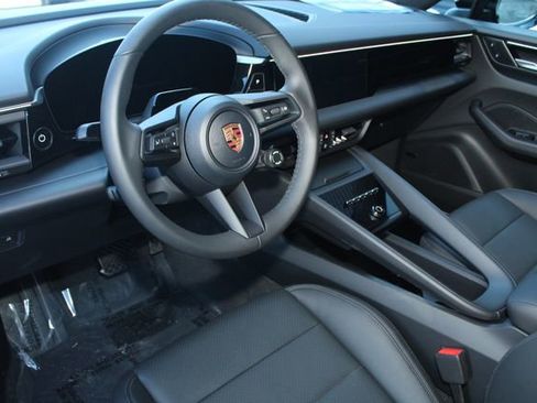 New 2026 Porsche Macan 4 Electric image 4