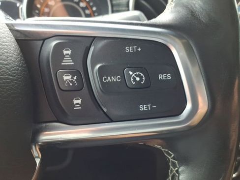Used 2020 Jeep Gladiator Overland AWD/4WD image 28