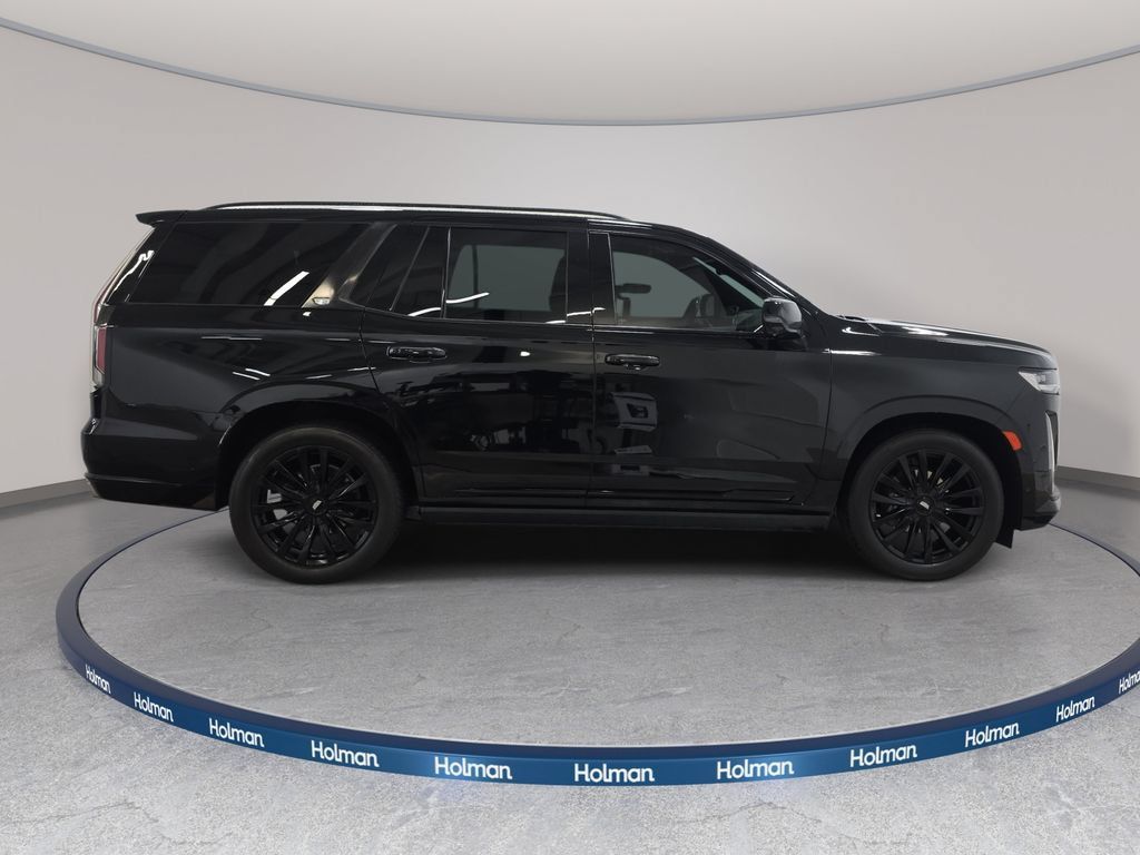 Used 2022 Cadillac Escalade Premium Luxury w/ Performance Package AWD/4WD image 5