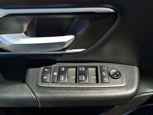 Used 2021 RAM 1500 Big Horn AWD/4WD image 16