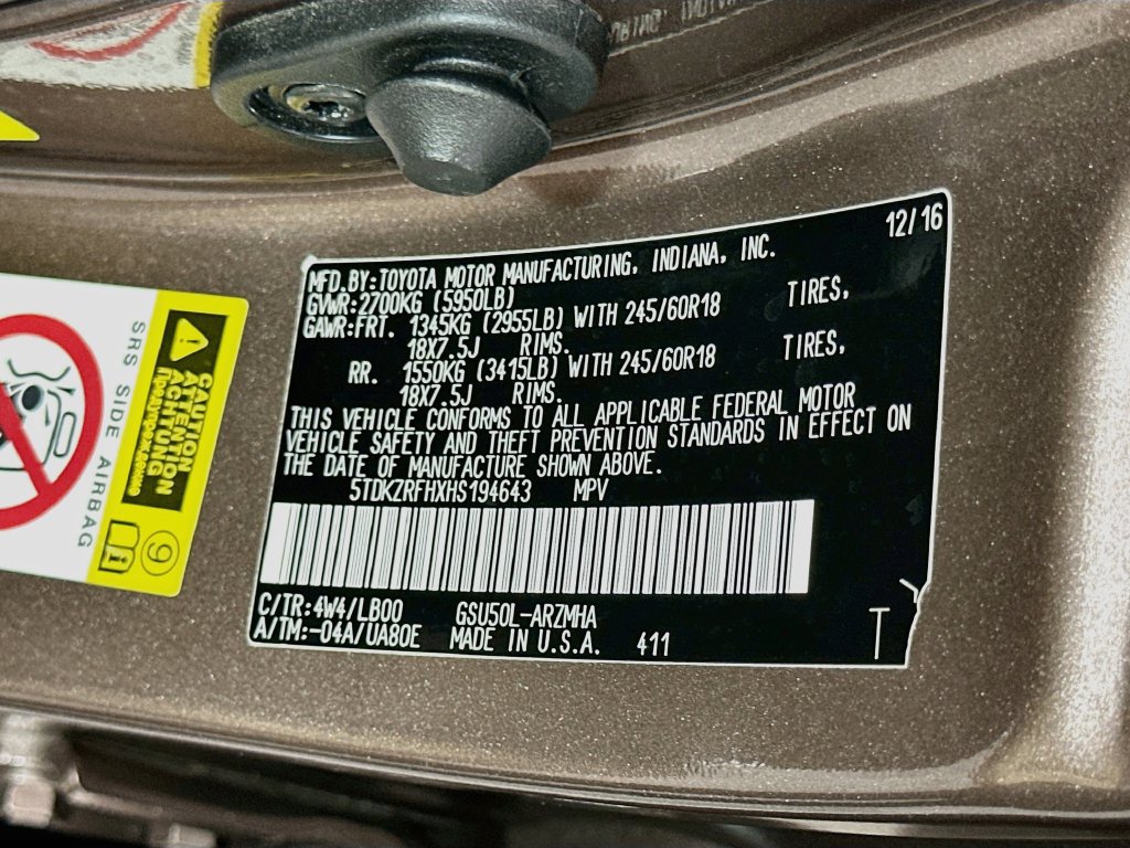 Used 2017 Toyota Highlander XLE FWD image 32
