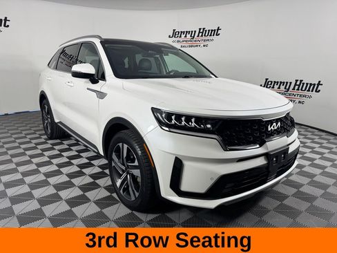Used 2023 Kia Sorento EX w/ Panoramic Sunroof Package image 5
