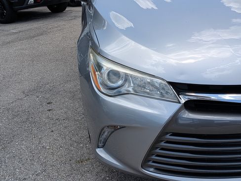 Used 2015 Toyota Camry XLE w/ Moonroof Package FWD image 9