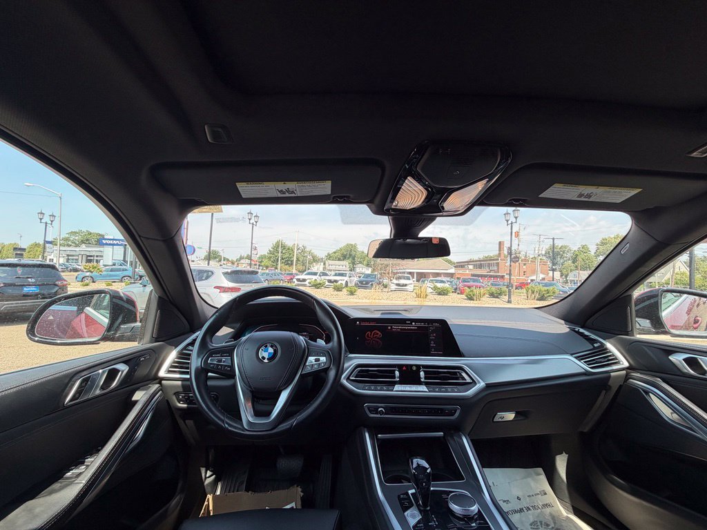 Used 2021 BMW X6 xDrive40i AWD/4WD image 11