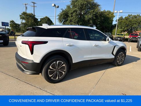 Used 2024 Chevrolet Blazer EV LT AWD/4WD image 4