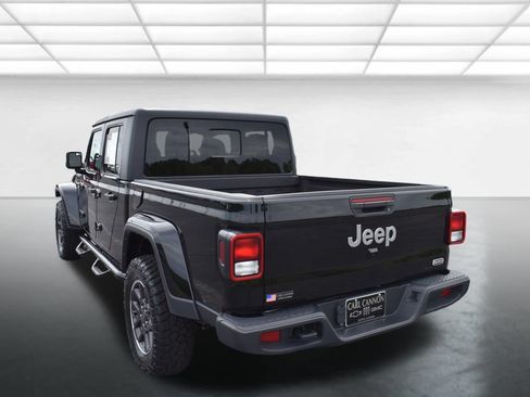 Used 2023 Jeep Gladiator Overland AWD/4WD image 9