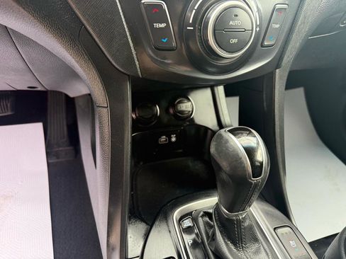 Used 2018 Hyundai Santa Fe Limited image 29