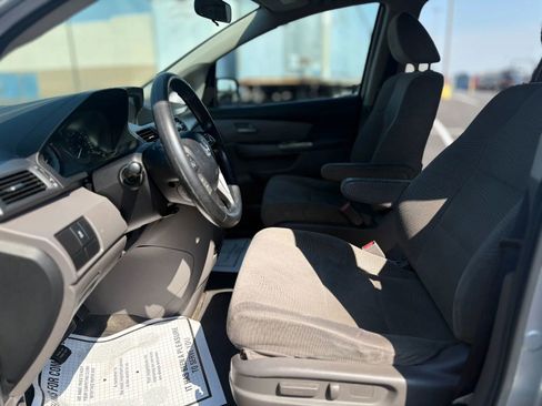 Used 2013 Honda Odyssey LX image 10