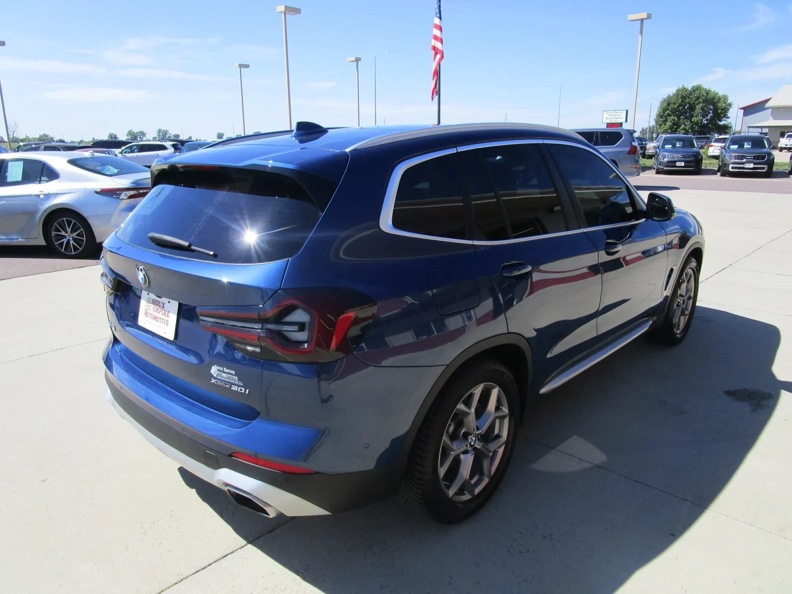 Used 2023 BMW X3 xDrive30i w/ Premium Package AWD/4WD image 7