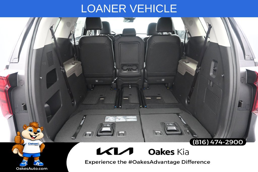 Used 2026 Kia Carnival EX FWD image 32