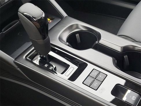 New 2026 Subaru Outback Touring XT image 34