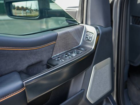 Used 2024 Ford F250 Platinum w/ Tremor Off-Road Package image 17