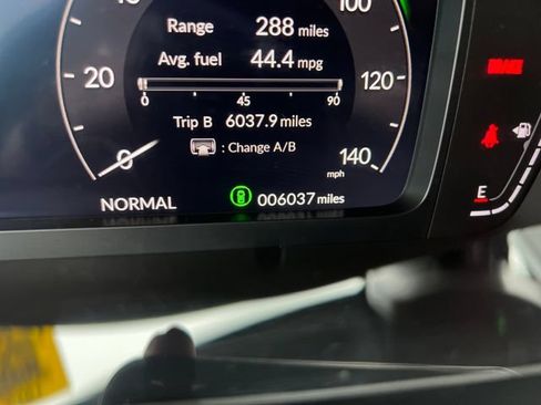 Used 2025 Honda Civic Sport image 21