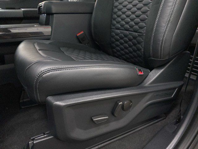 New 2026 Ford F250 Lariat w/ Black Appearance Package AWD/4WD image 22