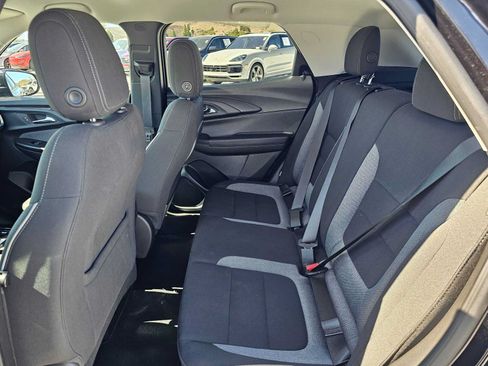 Used 2023 Chevrolet TrailBlazer LT w/ Convenience Package FWD image 16