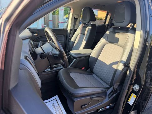 Used 2018 Chevrolet Colorado Z71 AWD/4WD image 13