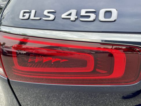 Used 2021 Mercedes-Benz GLS 450 4MATIC image 35