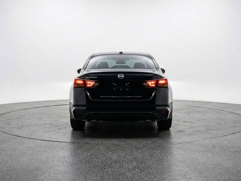 Used 2025 Nissan Altima 2.5 SV image 7