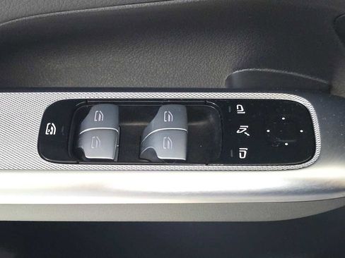 Certified 2026 Mercedes-Benz GLC 350e 4MATIC image 24