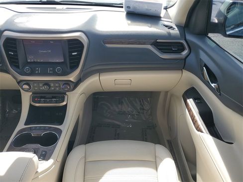 Used 2021 GMC Acadia Denali w/ Denali Ultimate Package image 15