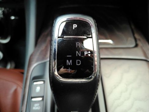 Used 2021 Maserati Levante AWD/4WD image 47