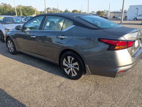 Used 2024 Nissan Altima 2.5 S FWD image 6