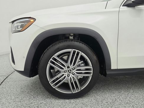 Certified 2024 Mercedes-Benz GLS 450 4MATIC image 18