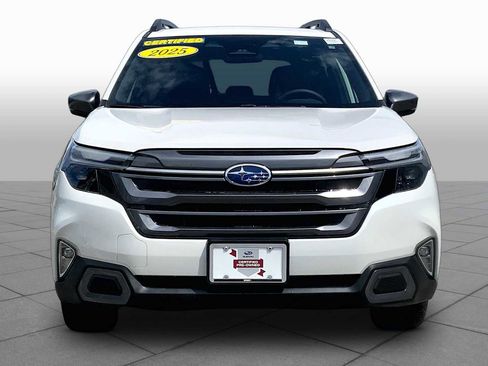 Certified 2025 Subaru Forester Limited AWD/4WD image 4
