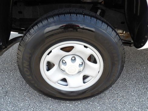 Used 2020 Toyota Tacoma SR RWD image 53