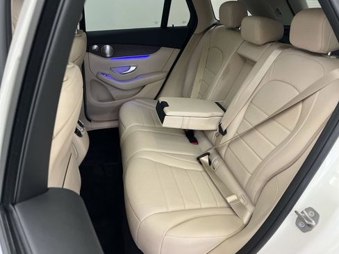 Used 2020 Mercedes-Benz GLC 300 GLC 300 image 23