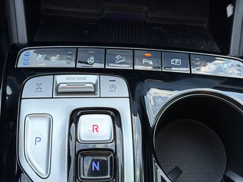 Used 2022 Hyundai Tucson Limited image 31