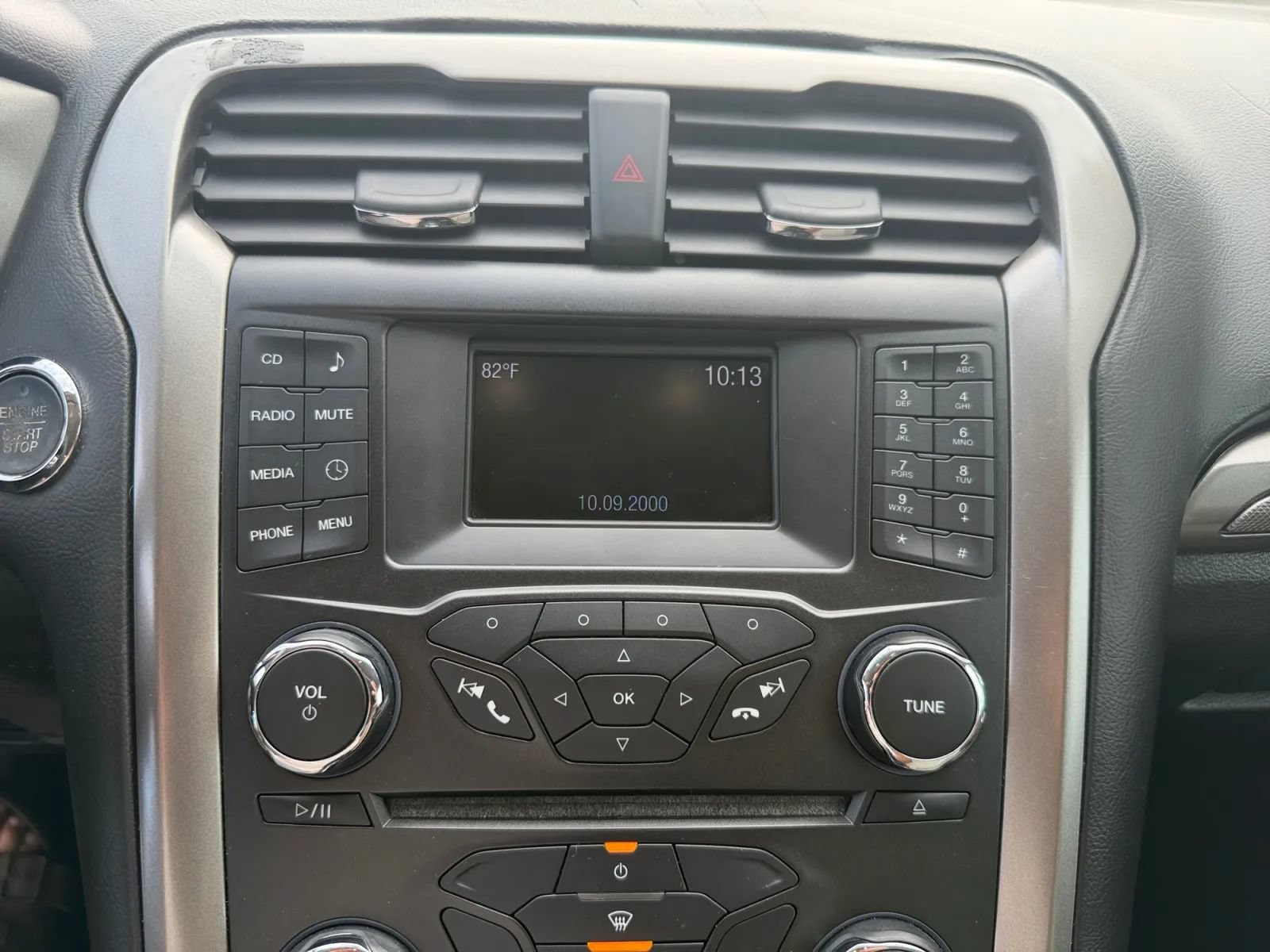 Used 2017 Ford Fusion S FWD image 21