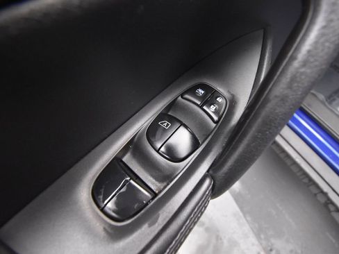 Used 2018 Nissan Rogue SL image 13