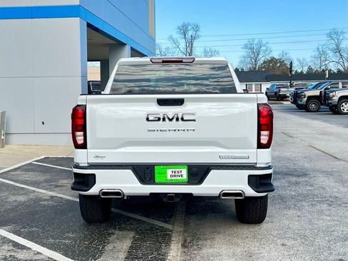 New 2026 GMC Sierra 1500 Elevation image 4