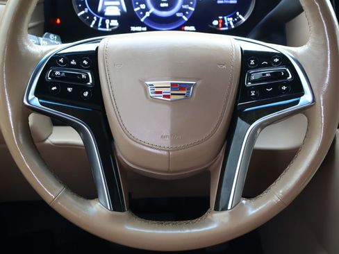 Used 2020 Cadillac Escalade Platinum image 15