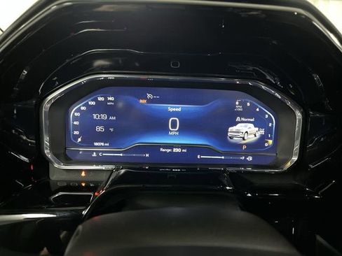 Certified 2025 Chevrolet Silverado 1500 LT w/ All Star Edition Plus AWD/4WD image 12