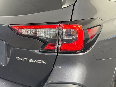 Used 2022 Subaru Outback Premium AWD/4WD image 34