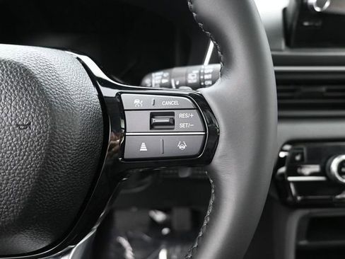 New 2025 Honda Pilot Touring image 19