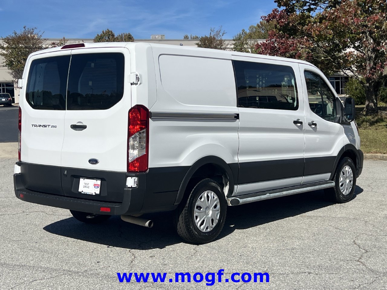 Used 2025 Ford Transit 250 Low Roof w/ Exterior Upgrade Package RWD image 3