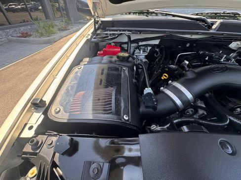 Used 2012 Chevrolet Avalanche LTZ AWD/4WD image 12