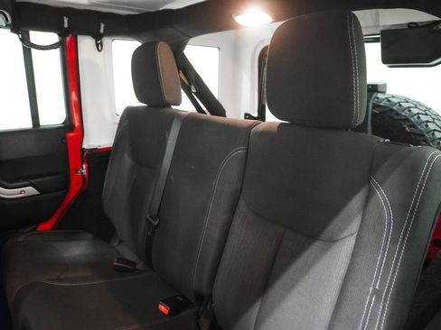 Used 2017 Jeep Wrangler Unlimited Sahara w/ Dual Top Group image 16