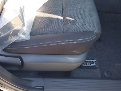 New 2026 Nissan Rogue SV image 33