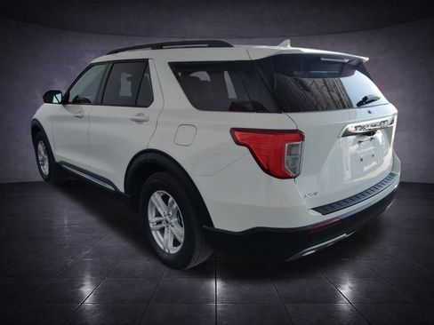 Used 2021 Ford Explorer XLT w/ Equipment Group 202A RWD image 3