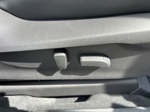 New 2025 Subaru Ascent Limited image 22